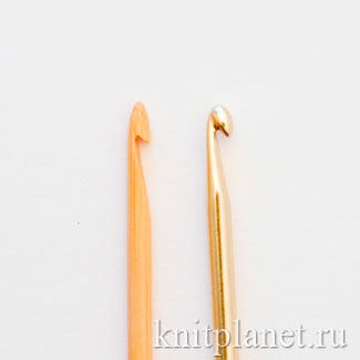 Головка крючка для вязания: гладкая металлическая и более острая из бамбука